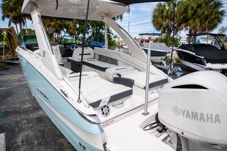 Thumbnail 17 for Used 2021 Regal LX6 Only 7 Hours boat for sale in West Palm Beach, FL