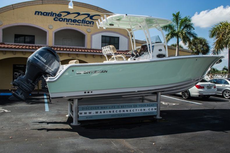 Thumbnail 7 for New 2016 Sportsman Heritage 251 Center Console boat for sale in West Palm Beach, FL