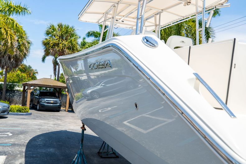 Thumbnail 9 for Used 2019 Cobia 320 CC boat for sale in West Palm Beach, FL