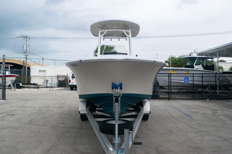 Thumbnail 3 for Used 2016 Sportsman Heritage 231 Center Console boat for sale in Fort Lauderdale, FL