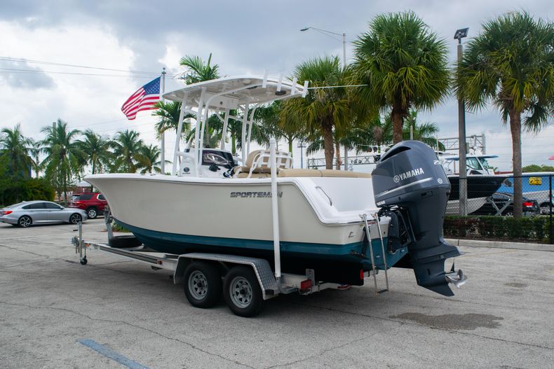 Thumbnail 5 for Used 2016 Sportsman Heritage 231 Center Console boat for sale in Fort Lauderdale, FL