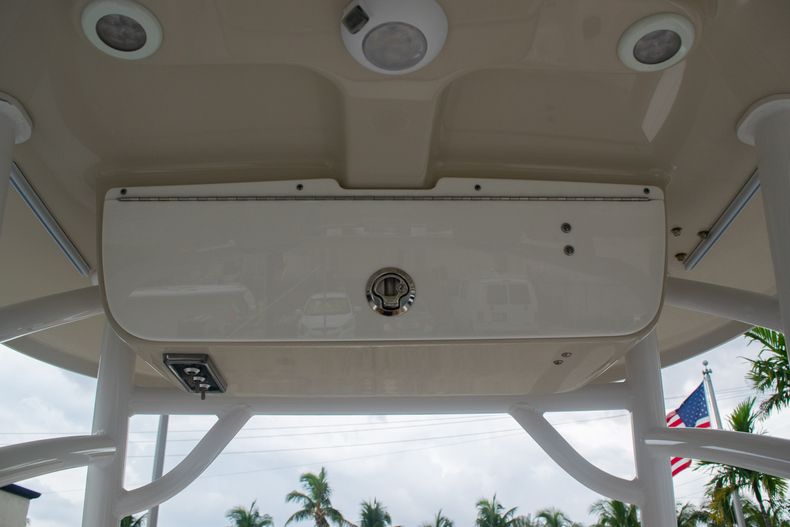 Thumbnail 27 for Used 2016 Sportsman Heritage 231 Center Console boat for sale in Fort Lauderdale, FL