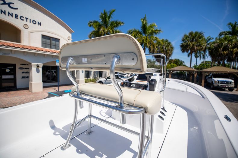 Thumbnail 19 for Used 2018 Sportsman Island Bay 20 Bay Boat boat for sale in West Palm Beach, FL