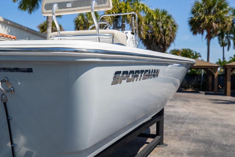 Thumbnail 11 for Used 2018 Sportsman Island Bay 20 Bay Boat boat for sale in West Palm Beach, FL