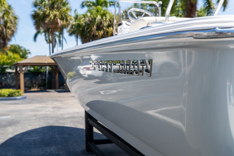 Thumbnail 8 for Used 2018 Sportsman Island Bay 20 Bay Boat boat for sale in West Palm Beach, FL
