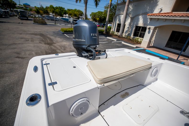 Thumbnail 12 for Used 2018 Sportsman Island Bay 20 Bay Boat boat for sale in West Palm Beach, FL