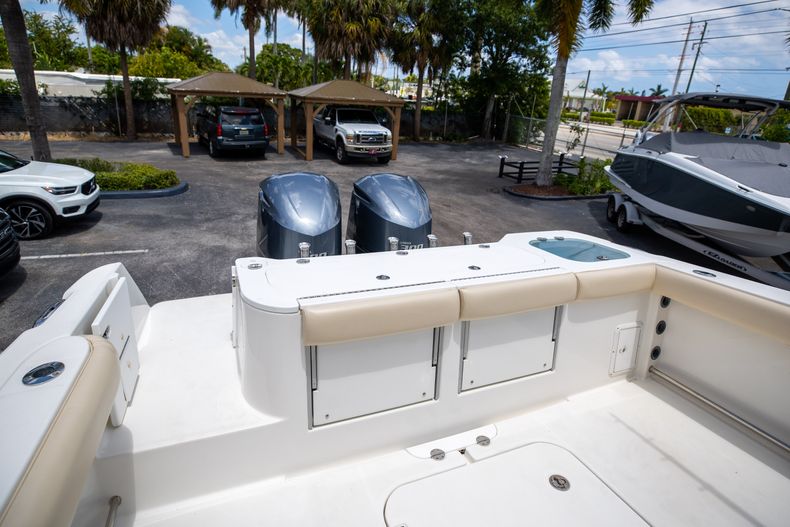 Thumbnail 13 for Used 2009 Everglades 320EX boat for sale in West Palm Beach, FL