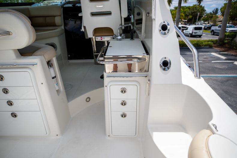 Thumbnail 26 for Used 2009 Everglades 320EX boat for sale in West Palm Beach, FL