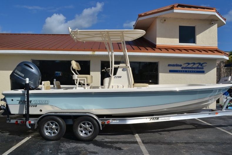 New 2016 Pathfinder 2200 TRS Bay Boat boat for sale in Vero Beach, FL
