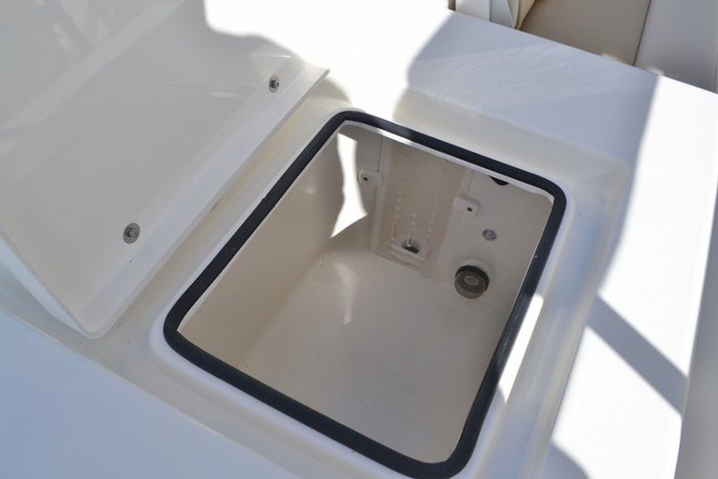 Thumbnail 23 for New 2016 Pathfinder 2200 TRS Bay Boat boat for sale in Vero Beach, FL