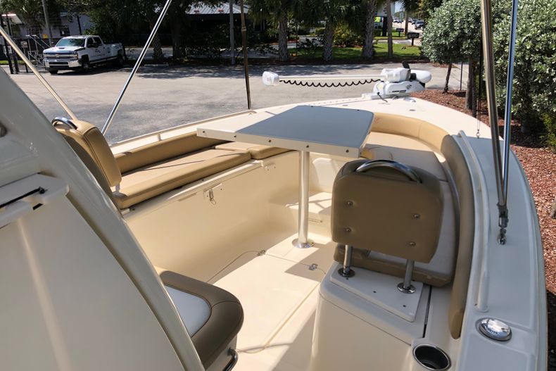 Thumbnail 15 for Used 2014 Scout 251 XS boat for sale in Vero Beach, FL