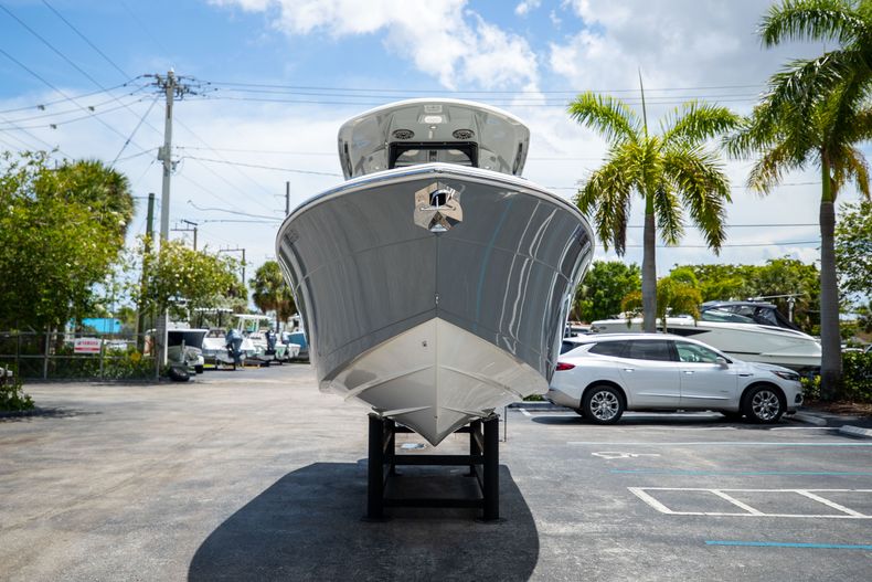 Thumbnail 3 for Used 2021 Cobia 262 CC boat for sale in West Palm Beach, FL