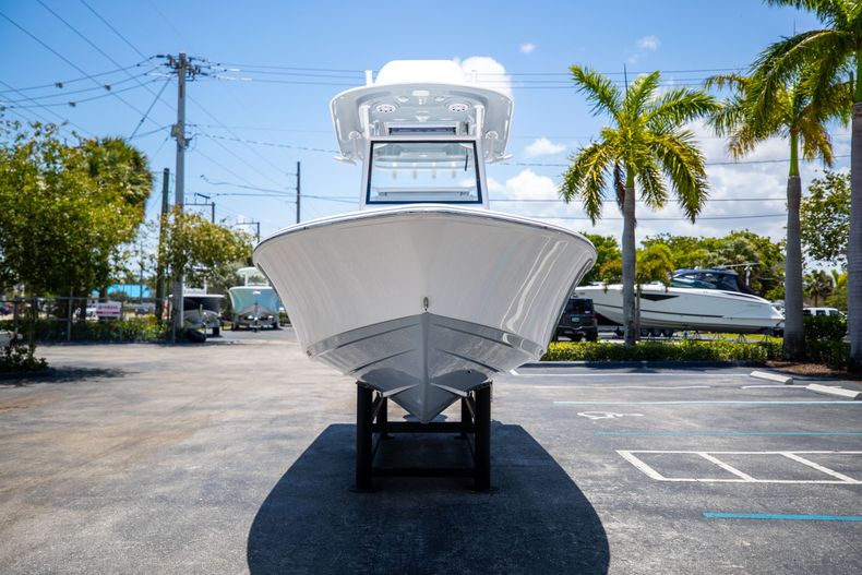 Thumbnail 2 for New 2021 Sportsman Masters 267 Bay Boat boat for sale in West Palm Beach, FL