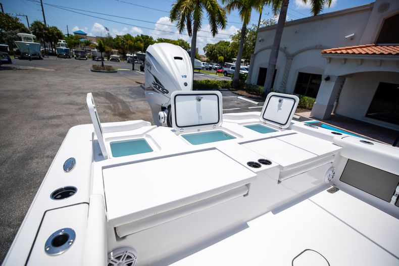 Thumbnail 16 for New 2021 Sportsman Masters 267 Bay Boat boat for sale in West Palm Beach, FL