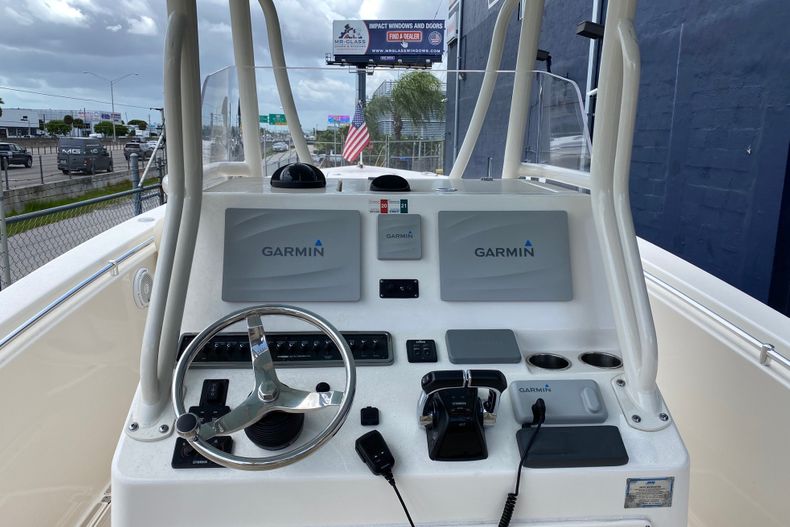 Thumbnail 4 for Used 2017 Cobia 296 Center Console boat for sale in Miami, FL