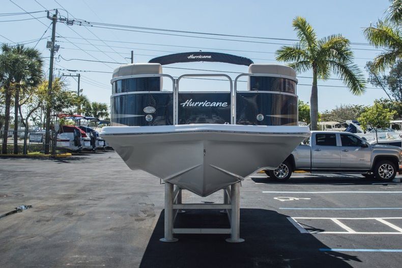 Thumbnail 2 for New 2015 Hurricane FunDeck FD 236 OB boat for sale in West Palm Beach, FL