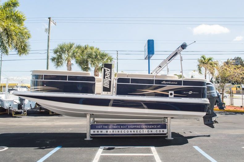 Thumbnail 4 for New 2015 Hurricane FunDeck FD 236 OB boat for sale in West Palm Beach, FL