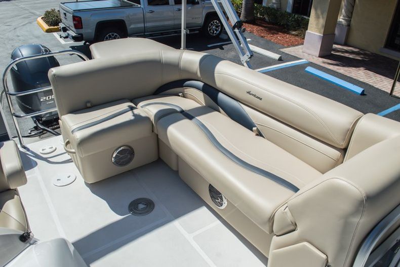 Thumbnail 22 for New 2015 Hurricane FunDeck FD 236 OB boat for sale in West Palm Beach, FL