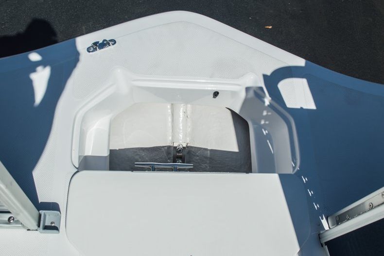 Thumbnail 45 for New 2015 Hurricane FunDeck FD 236 OB boat for sale in West Palm Beach, FL