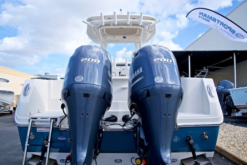 Thumbnail 3 for New 2015 Sailfish 270 CC Center Console boat for sale in Miami, FL