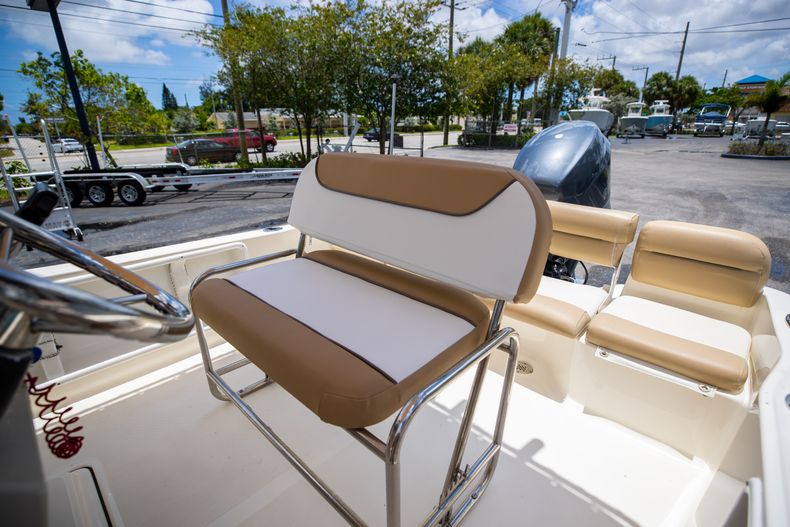Thumbnail 31 for Used 2014 Pioneer 180 Islander boat for sale in West Palm Beach, FL