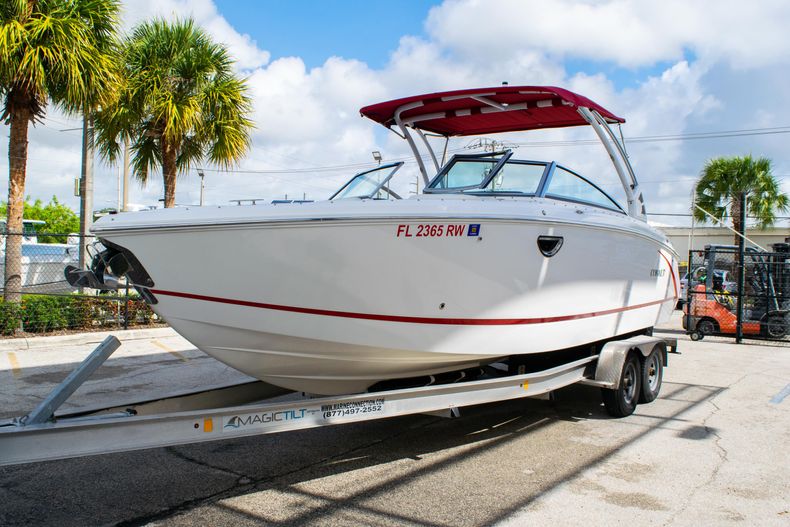 Thumbnail 3 for Used 2019 Cobalt R7 boat for sale in Aventura, FL