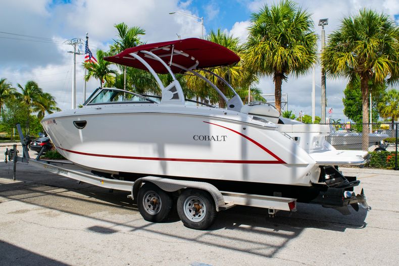 Thumbnail 5 for Used 2019 Cobalt R7 boat for sale in Aventura, FL