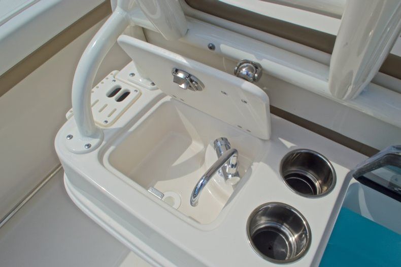 Thumbnail 18 for New 2016 Sailfish 270 CC Center Console boat for sale in West Palm Beach, FL