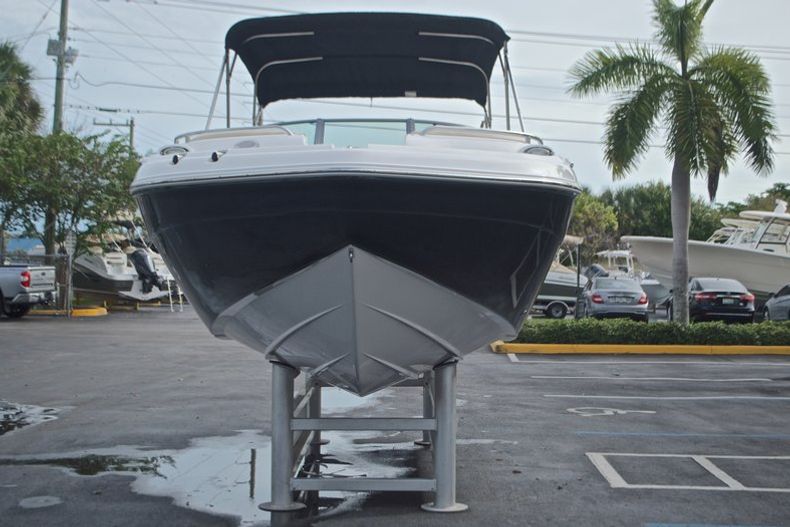 Thumbnail 2 for New 2017 Hurricane SunDeck SD 2200 DC OB boat for sale in West Palm Beach, FL