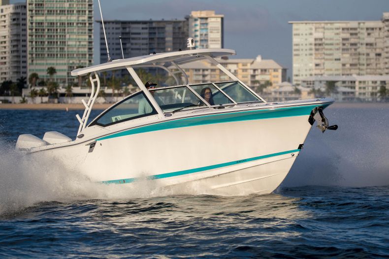 Thumbnail 2 for New 2022 Blackfin 272DC boat for sale in West Palm Beach, FL