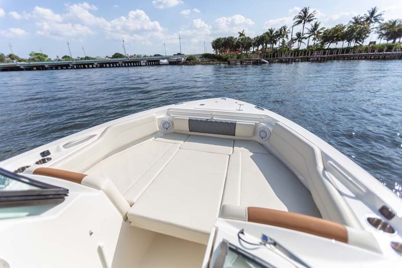 Thumbnail 6 for New 2022 Cobia 240 DC boat for sale in West Palm Beach, FL