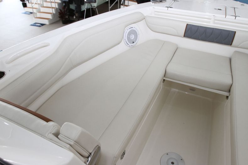 Thumbnail 23 for New 2022 Cobia 280 DC boat for sale in West Palm Beach, FL