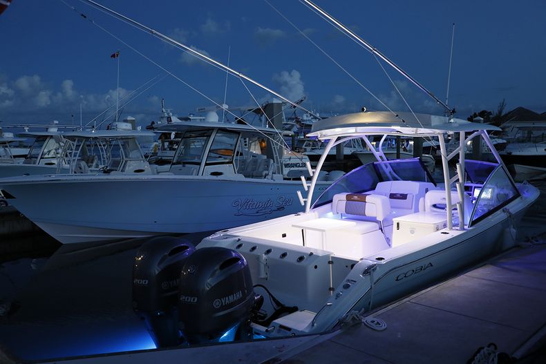 Thumbnail 7 for New 2022 Cobia 280 DC boat for sale in West Palm Beach, FL