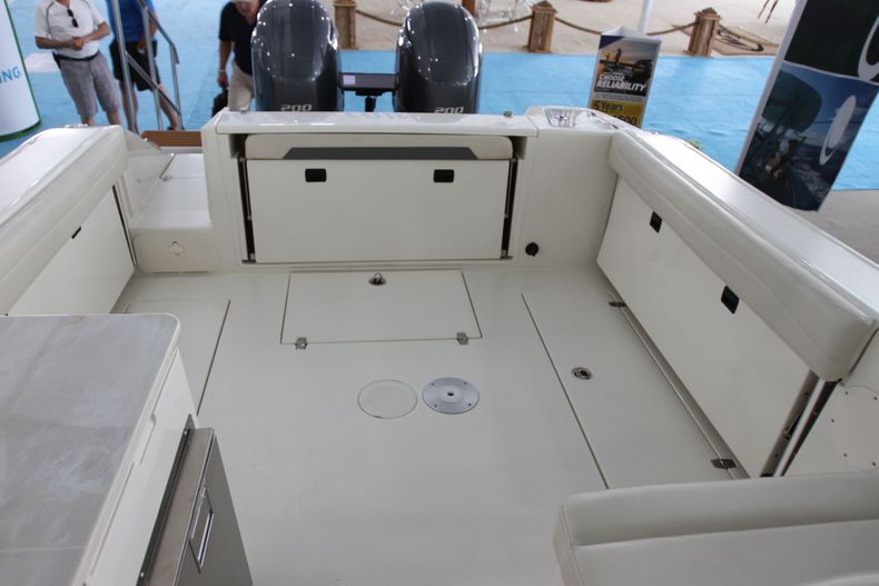 Thumbnail 19 for New 2022 Cobia 280 DC boat for sale in West Palm Beach, FL