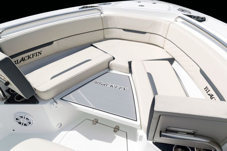Thumbnail 9 for New 2022 Blackfin 222CC boat for sale in West Palm Beach, FL