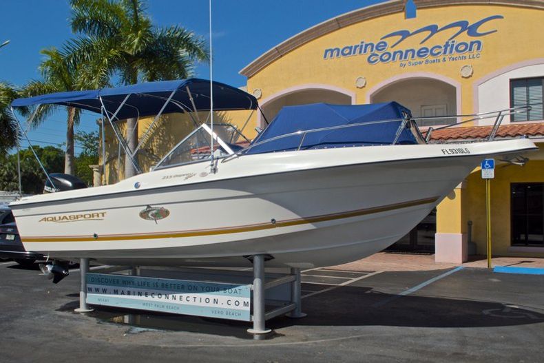 Thumbnail 1 for Used 2000 Aquasport 215 Osprey Sport DC boat for sale in West Palm Beach, FL