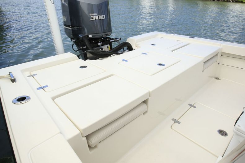 Thumbnail 10 for New 2022 Pathfinder 2400 TRS boat for sale in Vero Beach, FL
