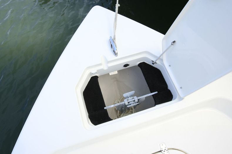 Thumbnail 7 for New 2022 Pathfinder 2400 TRS boat for sale in Vero Beach, FL