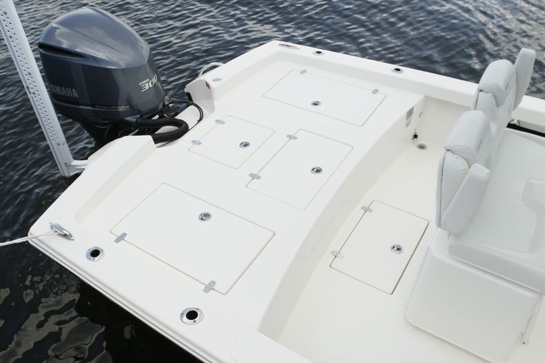 Thumbnail 8 for New 2022 Pathfinder 2600 HPS boat for sale in Vero Beach, FL