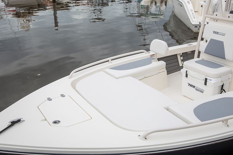 Thumbnail 8 for New 2022 Pathfinder 2200 TRS boat for sale in Vero Beach, FL