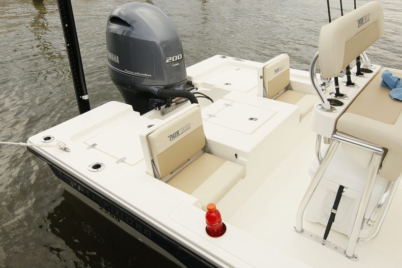 Thumbnail 20 for New 2022 Pathfinder 2200 TRS boat for sale in Vero Beach, FL