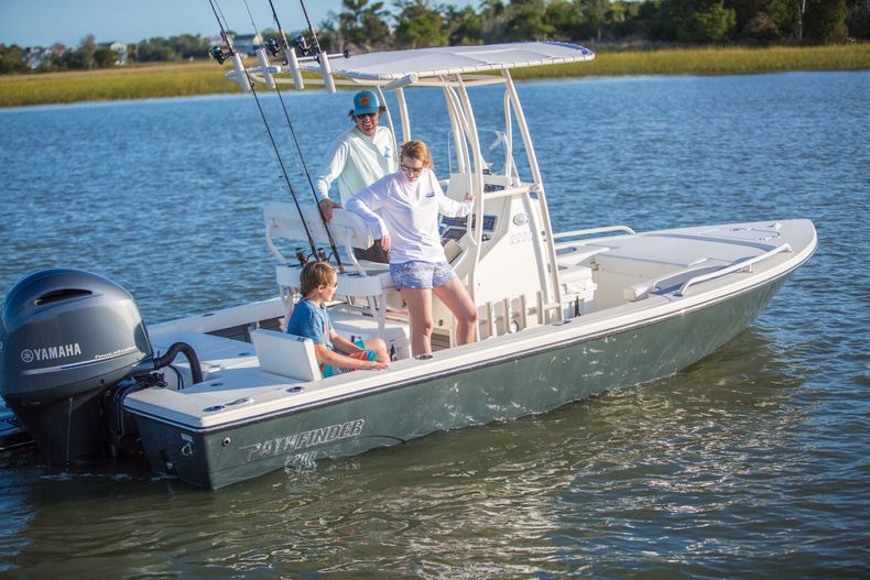 Thumbnail 1 for New 2022 Pathfinder 2200 TRS boat for sale in Vero Beach, FL