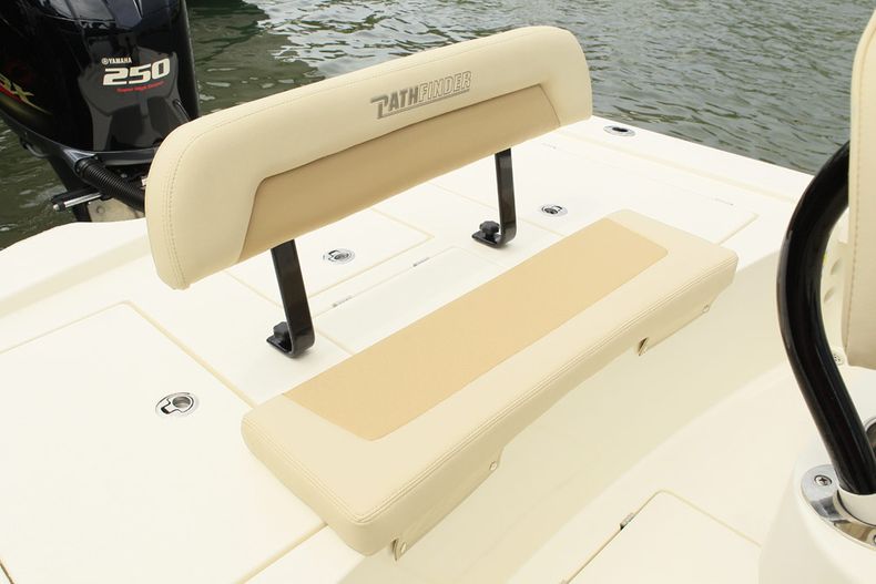 Thumbnail 12 for New 2022 Pathfinder 2300 HPS boat for sale in Vero Beach, FL