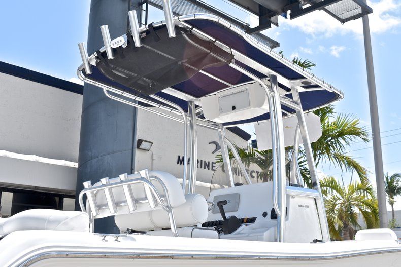Thumbnail 7 for Used 2015 Sea Hunt 211 Ultra boat for sale in Fort Lauderdale, FL
