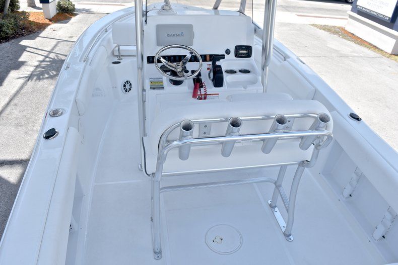 Thumbnail 8 for Used 2015 Sea Hunt 211 Ultra boat for sale in Fort Lauderdale, FL