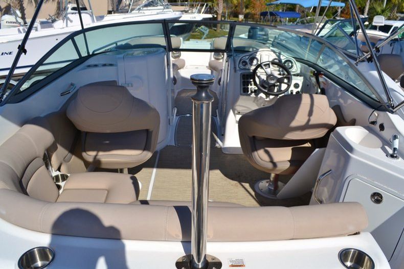 Thumbnail 2 for New 2014 Hurricane SunDeck SD 2200 DC OB boat for sale in West Palm Beach, FL