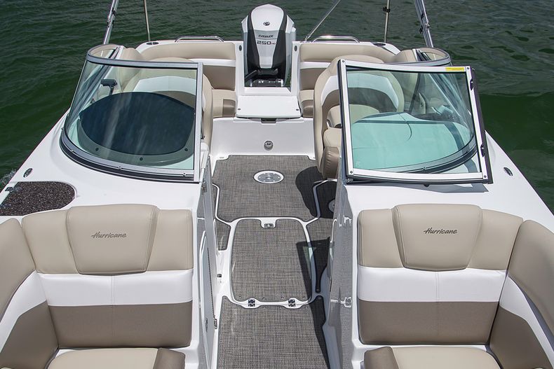 Thumbnail 24 for New 2022 Hurricane SunDeck SD 2486 OB boat for sale in West Palm Beach, FL