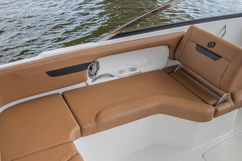 Thumbnail 6 for New 2022 Hurricane SunDeck SD 235 OB boat for sale in West Palm Beach, FL