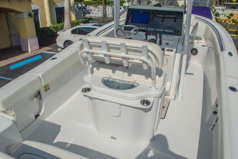 Thumbnail 11 for New 2016 Sportsman Heritage 251 Center Console boat for sale in West Palm Beach, FL