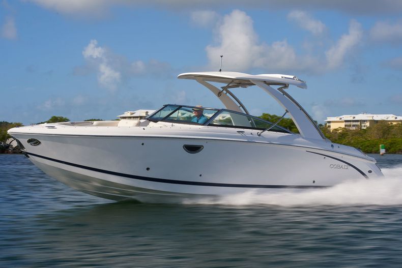 Thumbnail 1 for New 2022 Cobalt R30 boat for sale in West Palm Beach, FL